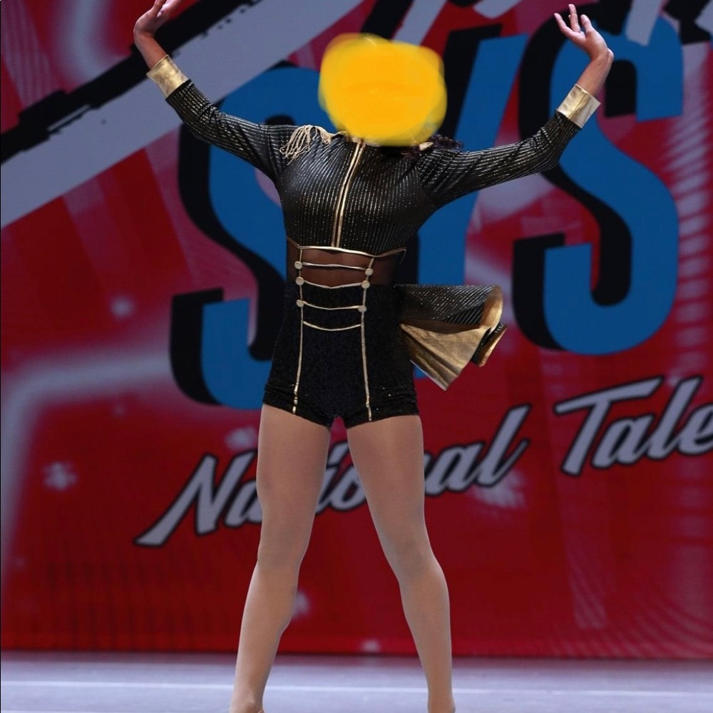 Tenth house black and gold costume SA